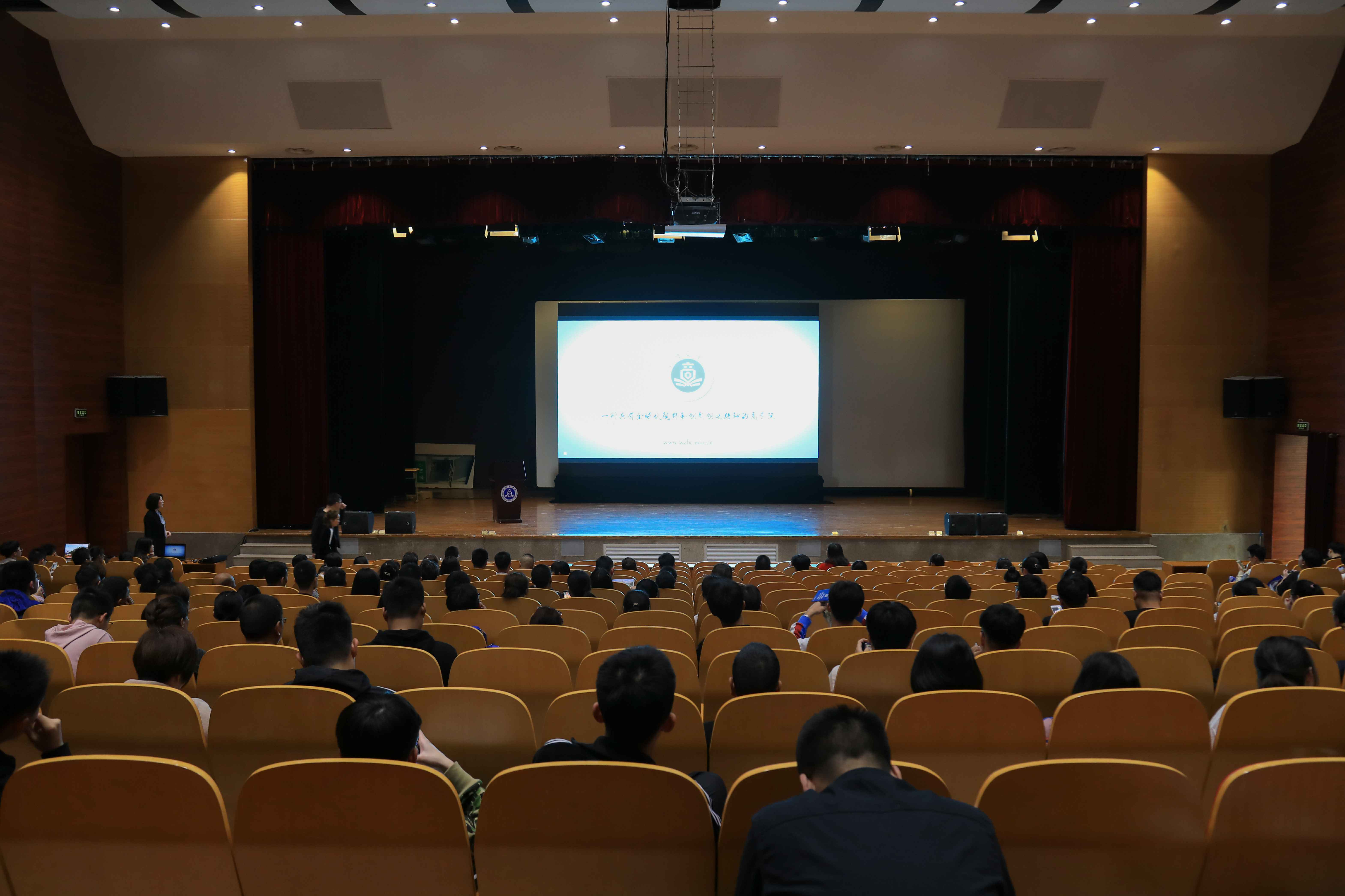 格式工廠觀影現(xiàn)場  2019.04.20  呂銘峻.jpg