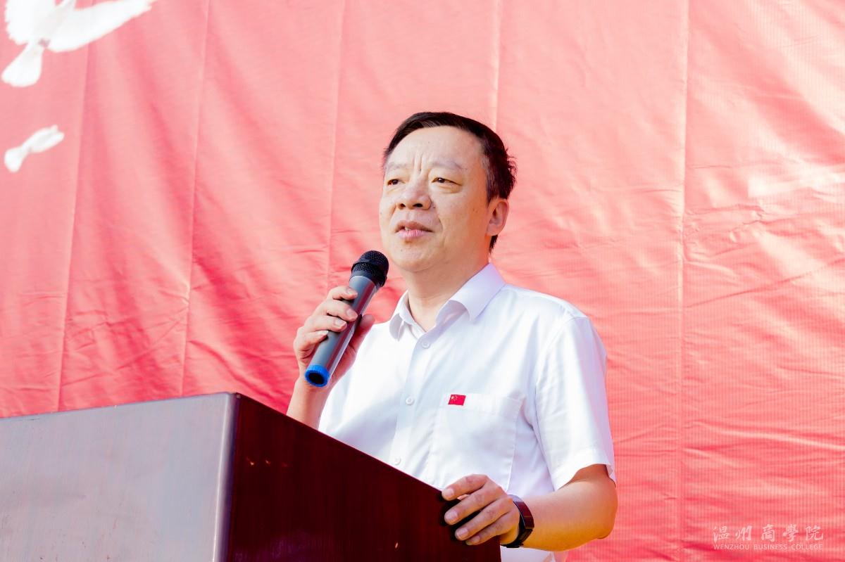 2022.9.30李益明校長(zhǎng)講話1王胤皓_攝 (2).jpg