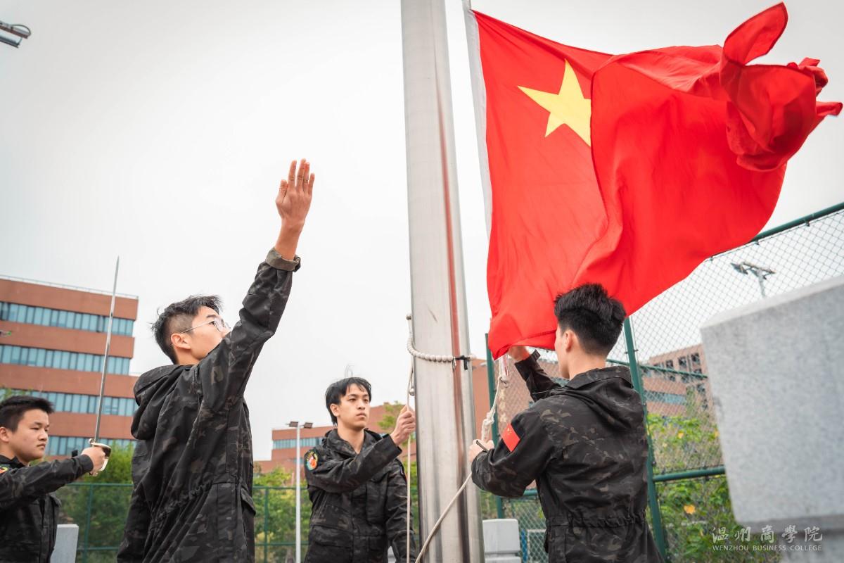 2022.10.17 國(guó)旗護(hù)衛(wèi)隊(duì) 升旗3 羅欣怡_攝.jpg