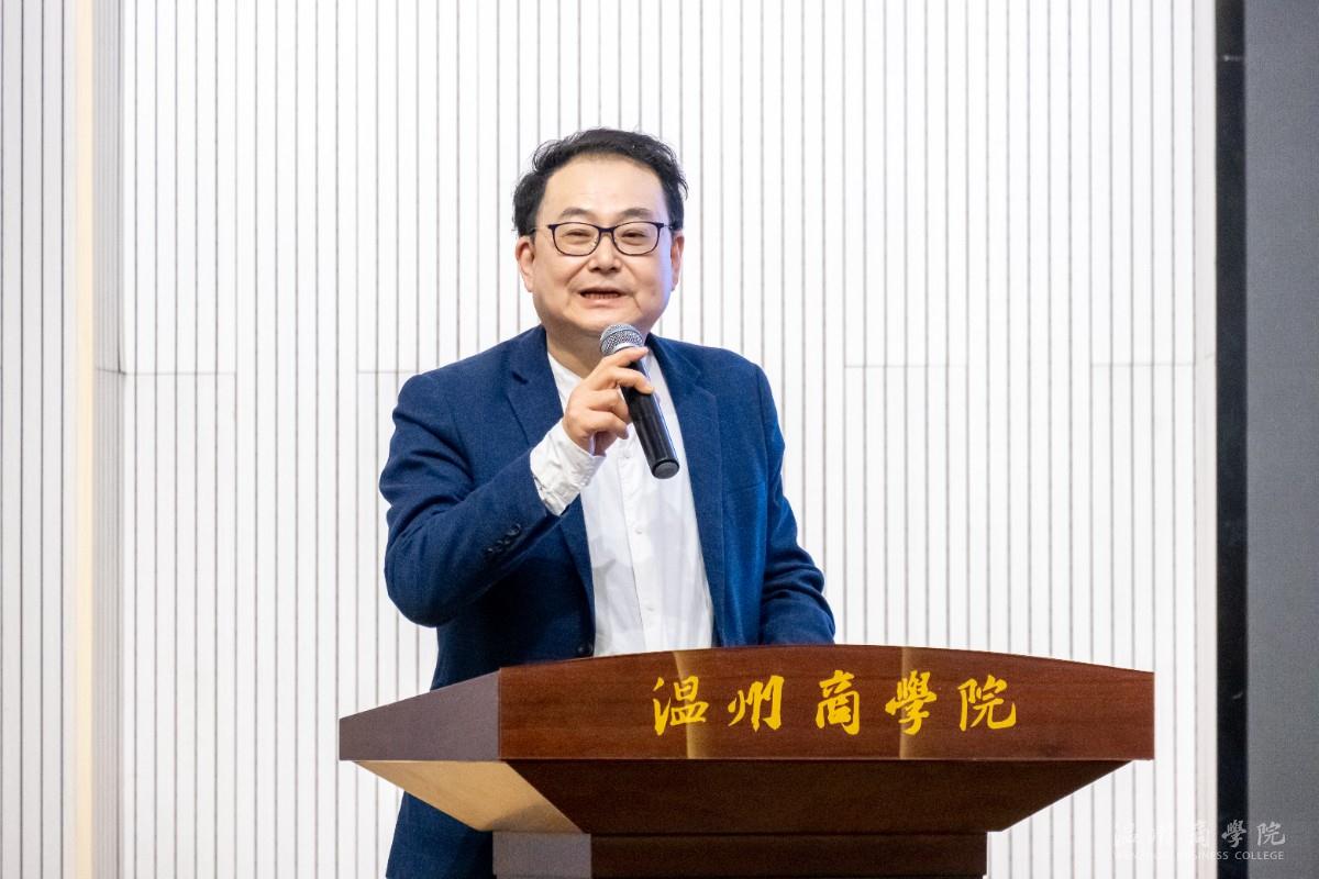 2024.04.12 平安留學教育講座 林佳佳:攝1.jpg